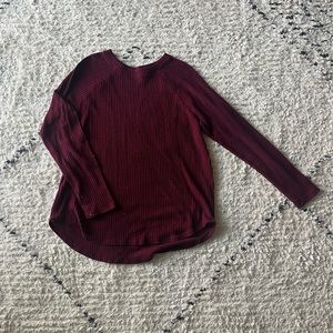 American Eagle Maroon light sweater